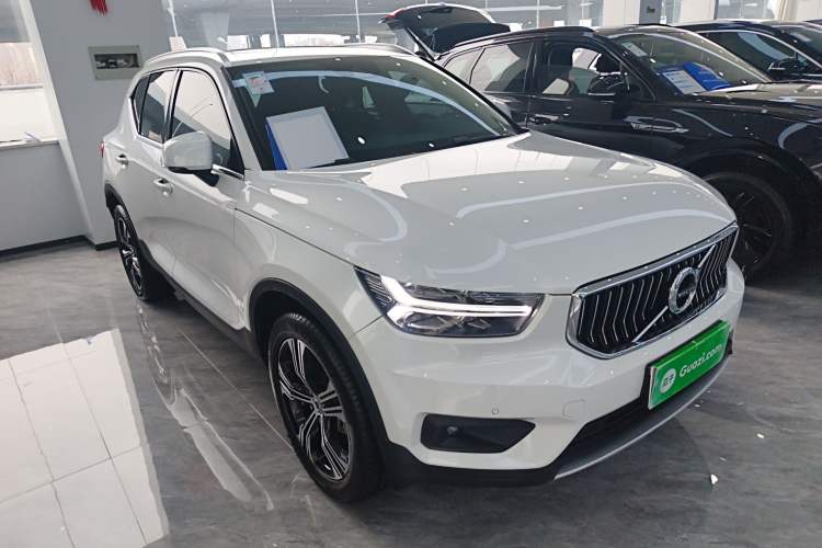 Used Volvo XC40 2021 T4 Four-Wheel Drive Smart Luxury Edition Exterior 1