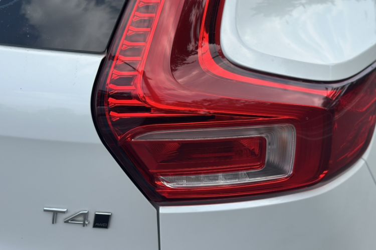 Used Volvo XC40 2021 T4 Four-Wheel Drive Smart Luxury Edition Exterior 10