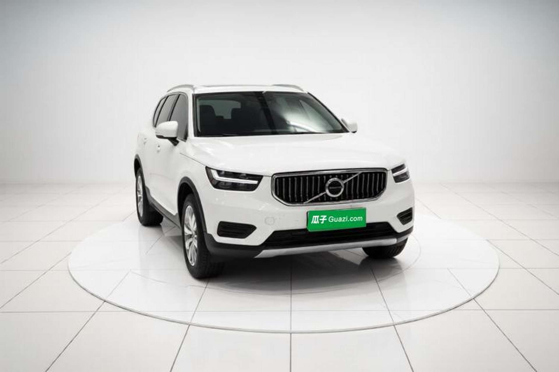 Used Volvo XC40 2021 T4 4x4 SmartDrive Fashion Edition Exterior 2