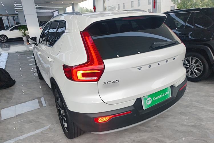 Used Volvo XC40 2021 T4 Four-Wheel Drive Smart Luxury Edition Exterior 2