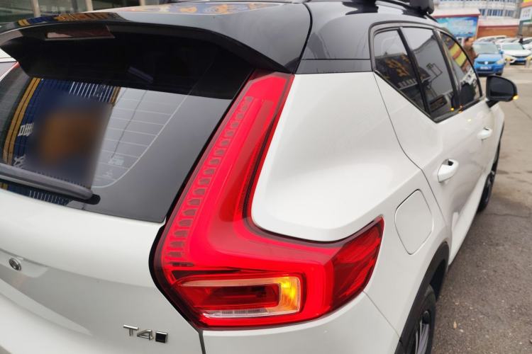 Used Volvo XC40 2021 T4 Four-Wheel Drive Smart & Sporty Edition Exterior 3