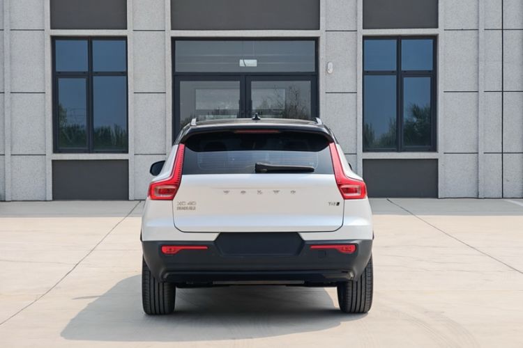 Used Volvo XC40 2021 T4 Four-Wheel Drive Smart & Sporty Edition Exterior 4