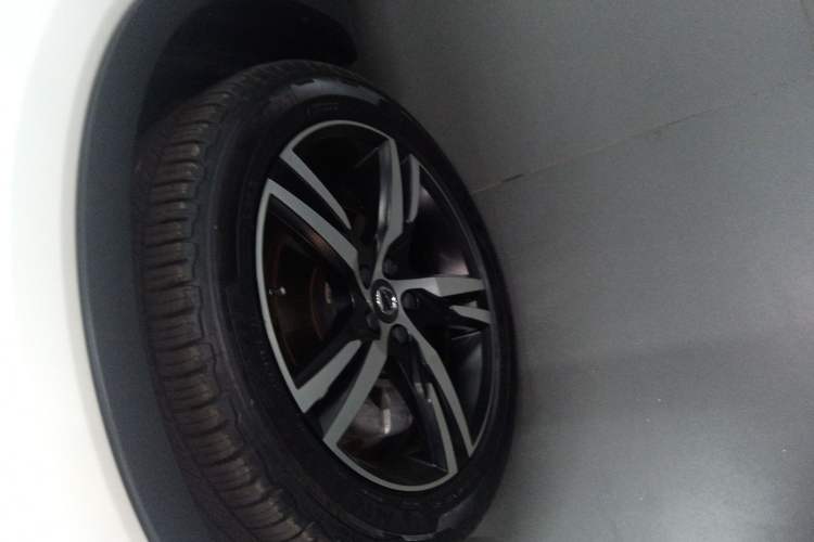 Used Volvo XC40 2021 T4 Four-Wheel Drive Smart & Sporty Edition Exterior 4