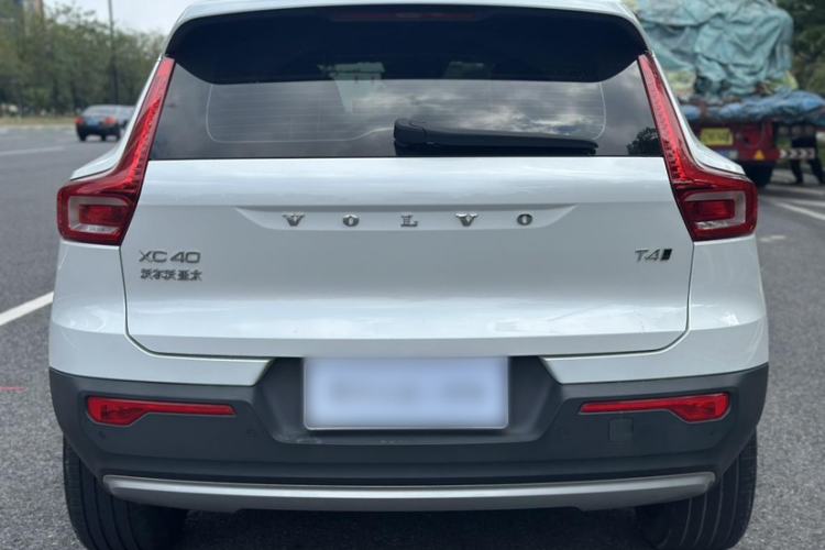 Used Volvo XC40 2021 T4 Four-Wheel Drive Smart Luxury Edition Exterior 4