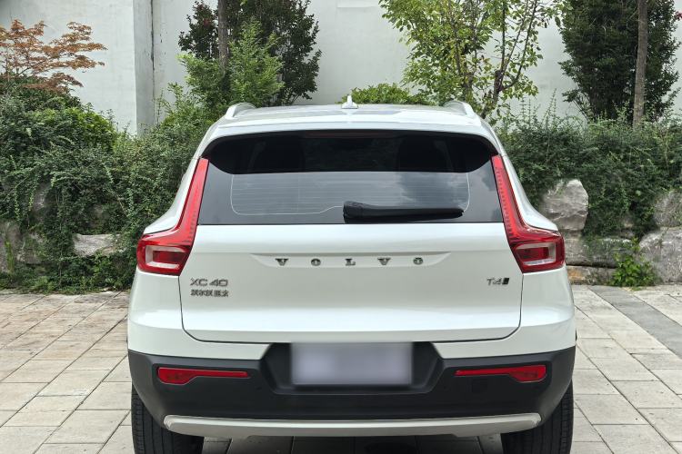 Used Volvo XC40 2021 T4 Four-Wheel Drive Smart Luxury Edition Exterior 4