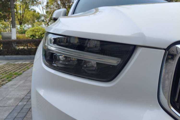 Used Volvo XC40 2021 T4 Four-Wheel Drive Smart Luxury Edition Exterior 6