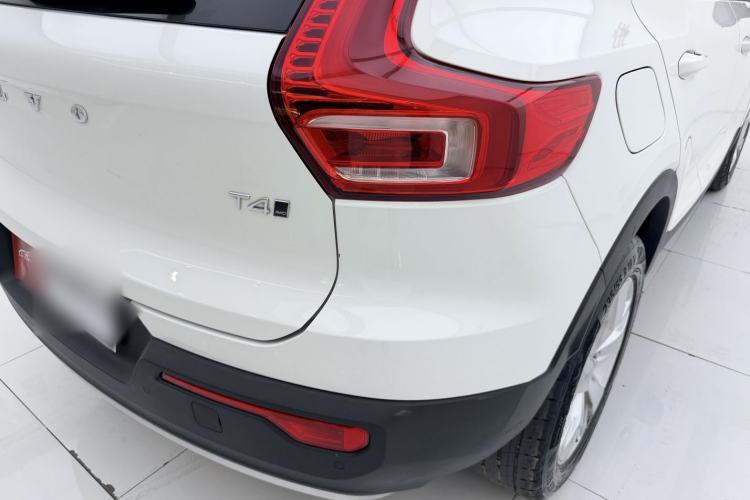 Used Volvo XC40 2021 T4 4x4 SmartDrive Fashion Edition Exterior 8