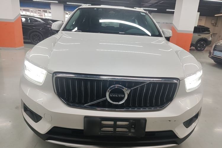 Used Volvo XC40 2021 T4 Four-Wheel Drive Smart Luxury Edition Front