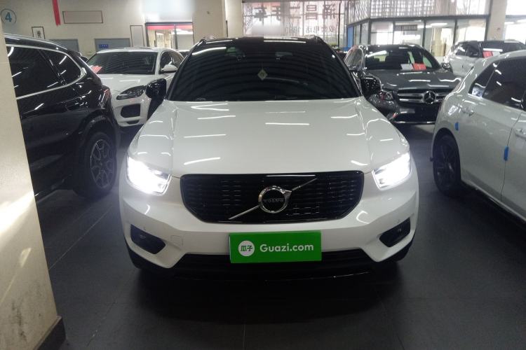 Used Volvo XC40 2021 T4 Four-Wheel Drive Smart & Sporty Edition Front