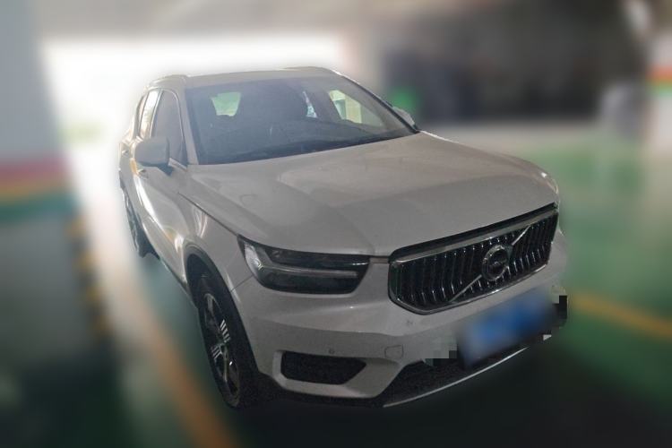 Used Volvo XC40 2021 T3 Zhiyuan Luxury Edition Front Right 45 Deg