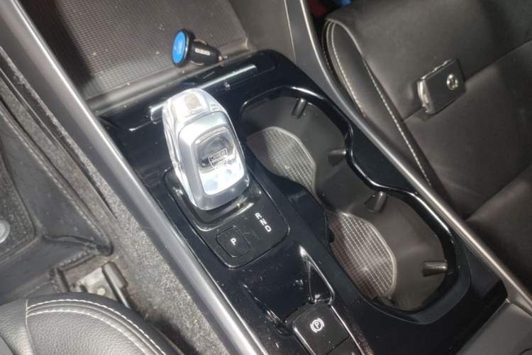 Used Volvo XC40 2021 T4 Four-Wheel Drive Smart Luxury Edition Gear Lever