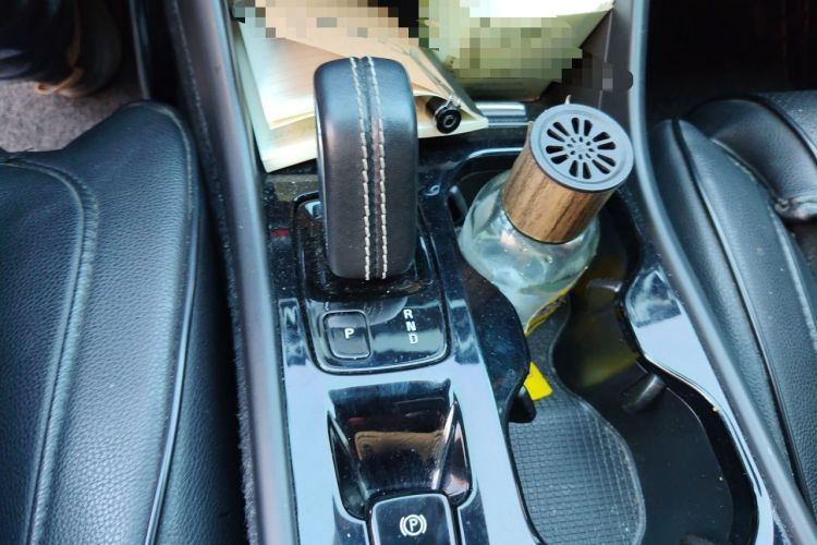 Used Volvo XC40 2021 T4 Four-Wheel Drive Zhiya Sport Edition Gear Lever