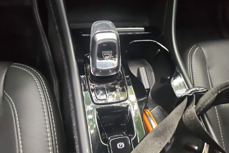 Used Volvo XC40 2021 T4 Four-Wheel Drive Smart Luxury Edition Gear Lever