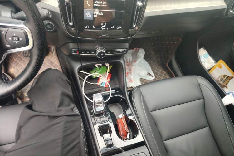 Used Volvo XC40 2021 T4 Four-Wheel Drive Smart Luxury Edition Gear Lever