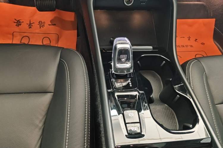 Used Volvo XC40 2021 T4 Four-Wheel Drive Smart Luxury Edition Gear Lever