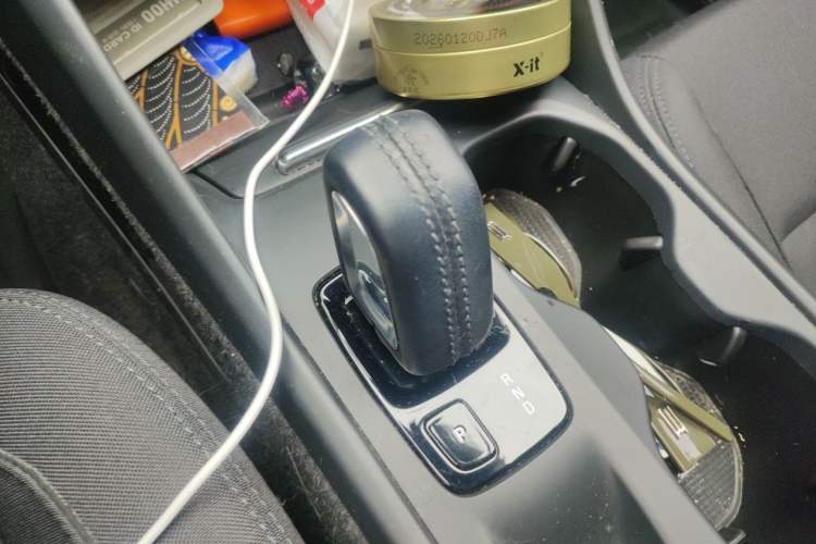 Used Volvo XC40 2021 T3 Smart & Stylish Edition Gear Lever