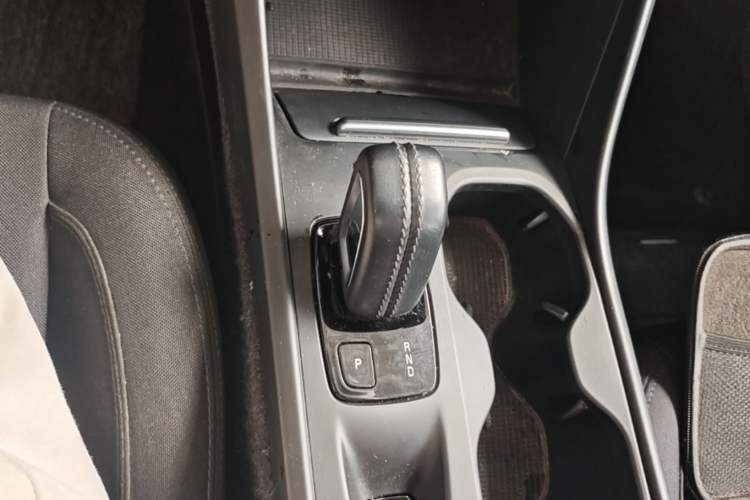 Used Volvo XC40 2021 T3 Smart & Stylish Edition Gear Lever