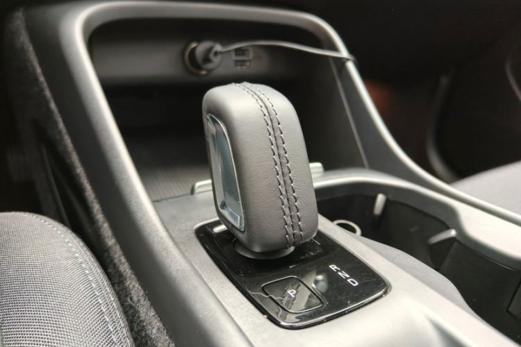Used Volvo XC40 2021 T3 Smart & Stylish Edition Gear Lever
