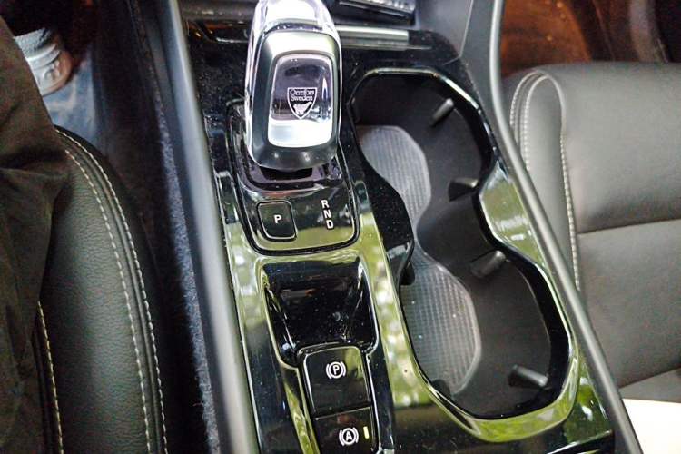 Used Volvo XC40 2021 T4 Four-Wheel Drive Smart Luxury Edition Gear Lever