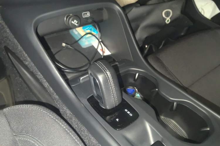 Used Volvo XC40 2021 T3 Smart & Stylish Edition Gear Lever