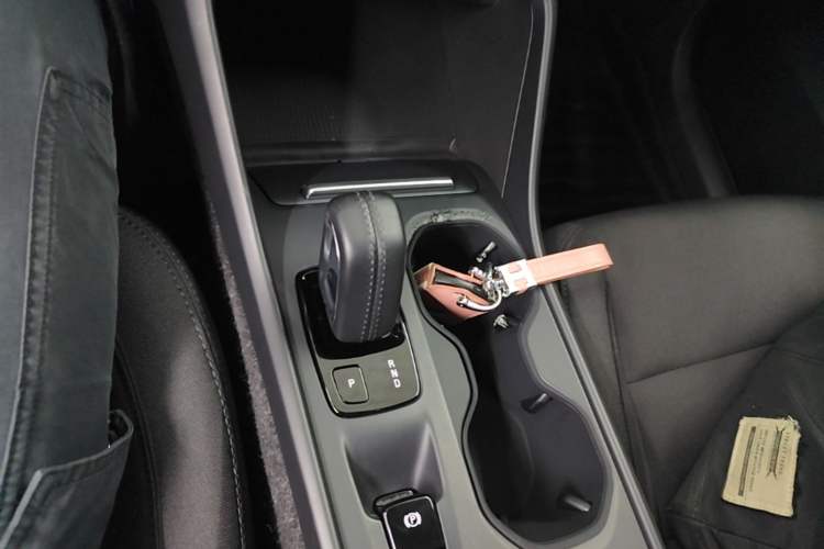 Used Volvo XC40 2021 T3 Smart & Stylish Edition Gear Lever