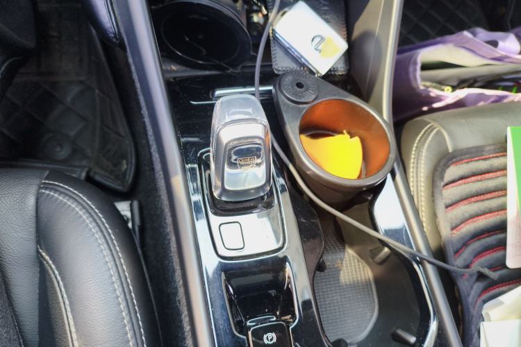 Used Volvo XC40 2021 T4 Four-Wheel Drive Smart Luxury Edition Gear Lever
