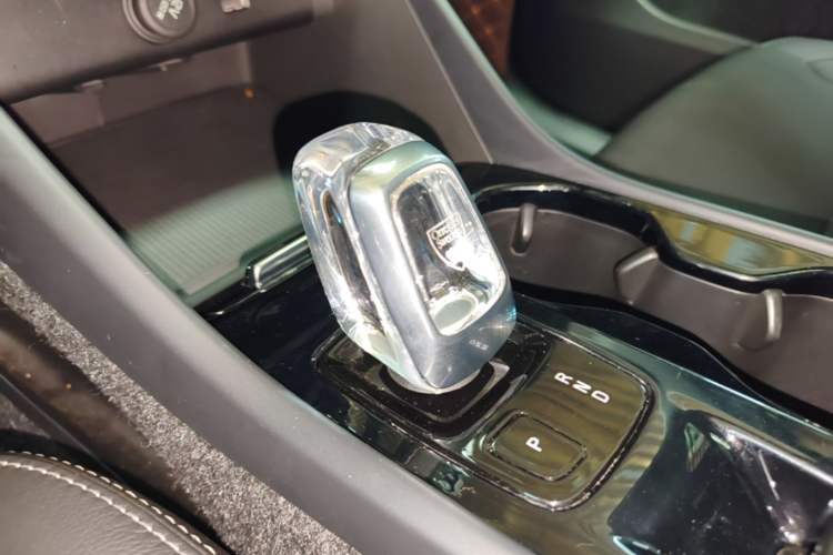 Used Volvo XC40 2021 T4 Four-Wheel Drive Smart Luxury Edition Gear Lever