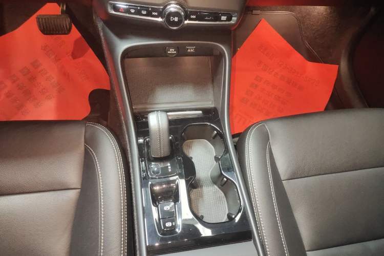 Used Volvo XC40 2021 T3 Zhiyuan Luxury Edition Gear Lever