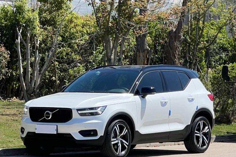 Used Volvo XC40 2021 T4 Four-Wheel Drive Smart & Sporty Edition