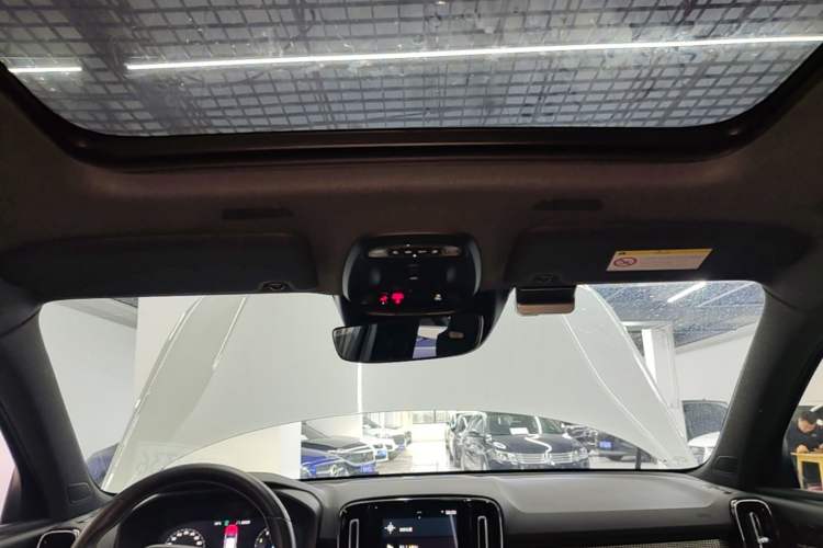 Used Volvo XC40 2021 T4 Four-Wheel Drive Zhiya Sport Edition Headliner