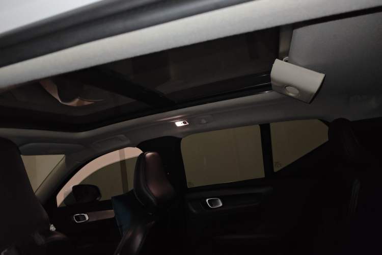 Used Volvo XC40 2021 T4 Four-Wheel Drive Smart Luxury Edition Headliner