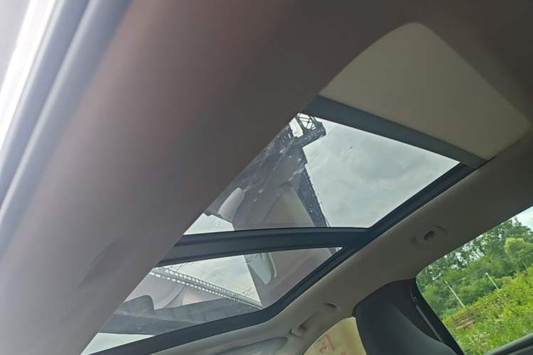 Used Volvo XC40 2021 T4 4x4 SmartDrive Fashion Edition Headliner