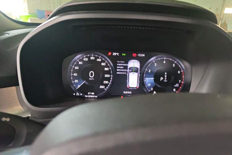 Used Volvo XC40 2021 T3 Smart & Stylish Edition Instrument Cluster