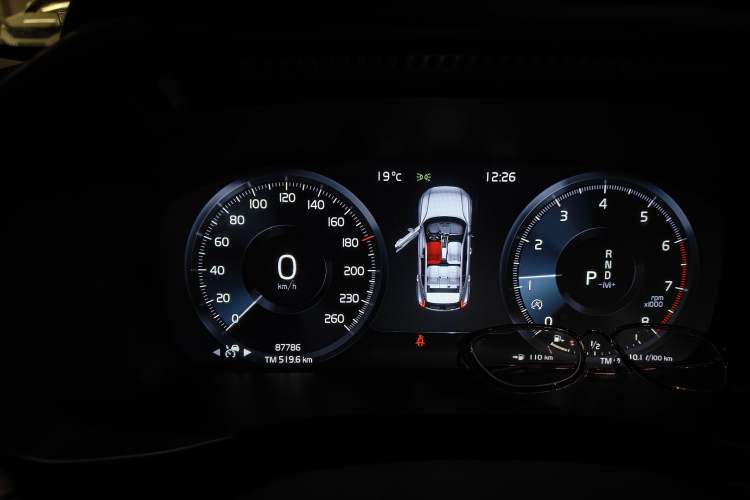 Used Volvo XC40 2021 T4 Four-Wheel Drive Smart Luxury Edition Instrument Cluster