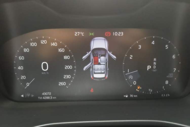 Used Volvo XC40 2021 T4 Four-Wheel Drive Smart Luxury Edition Instrument Cluster
