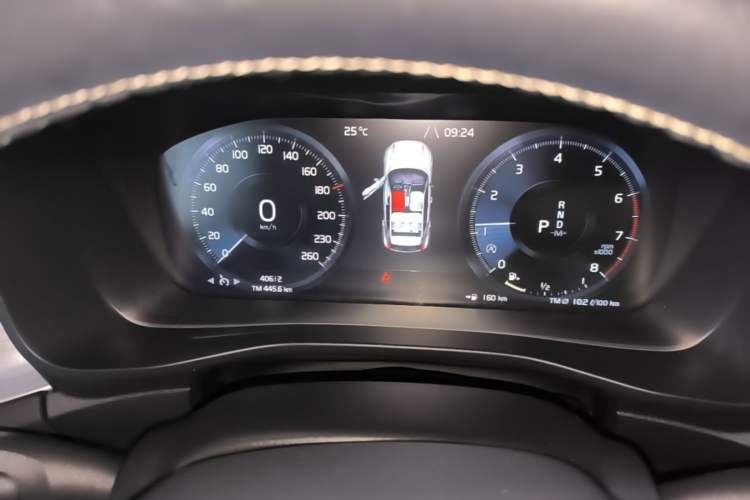 Used Volvo XC40 2021 T3 Smart & Stylish Edition Instrument Cluster