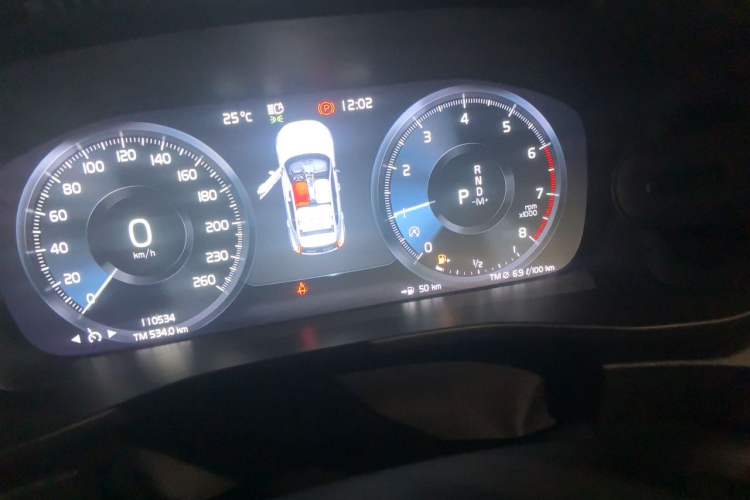 Used Volvo XC40 2021 T3 Smart & Stylish Edition Instrument Cluster