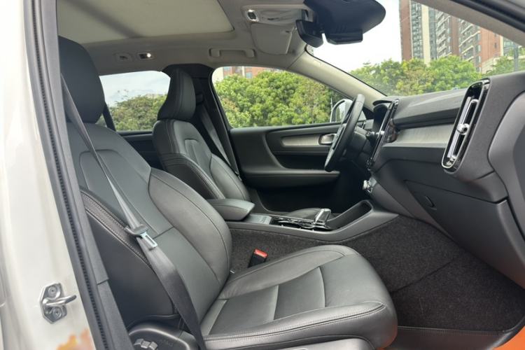 Used Volvo XC40 2021 T4 Four-Wheel Drive Smart Luxury Edition Interior 1