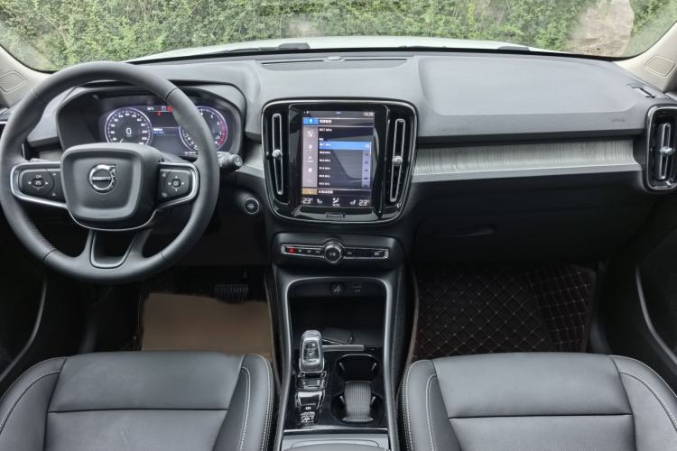 Used Volvo XC40 2021 T4 Four-Wheel Drive Smart Luxury Edition Interior 1