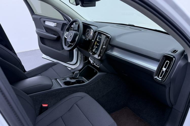 Used Volvo XC40 2021 T3 Smart & Stylish Edition Interior 12