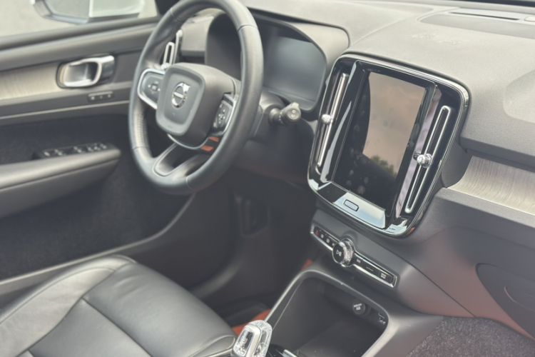 Used Volvo XC40 2021 T4 Four-Wheel Drive Smart Luxury Edition Interior 3