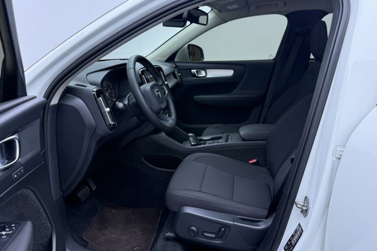 Used Volvo XC40 2021 T3 Smart & Stylish Edition Interior 4