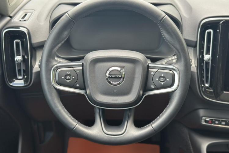 Used Volvo XC40 2021 T4 Four-Wheel Drive Smart Luxury Edition Interior 4
