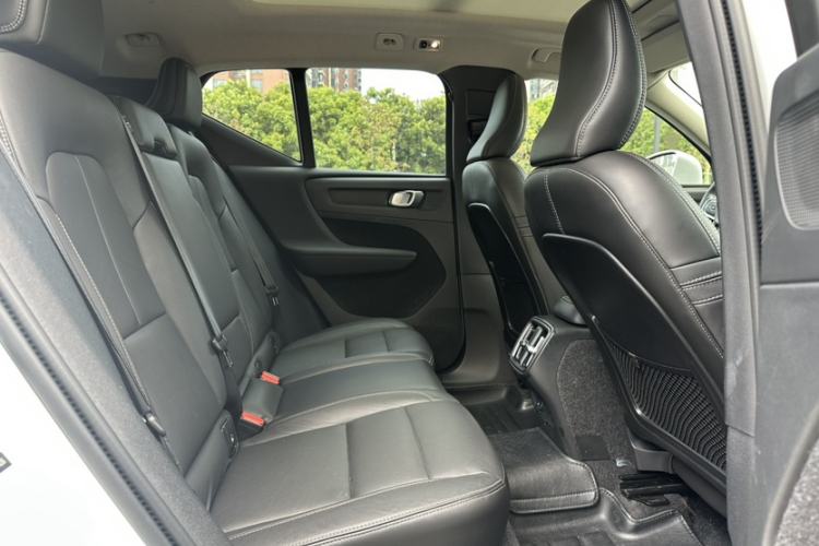 Used Volvo XC40 2021 T4 Four-Wheel Drive Smart Luxury Edition Interior 6