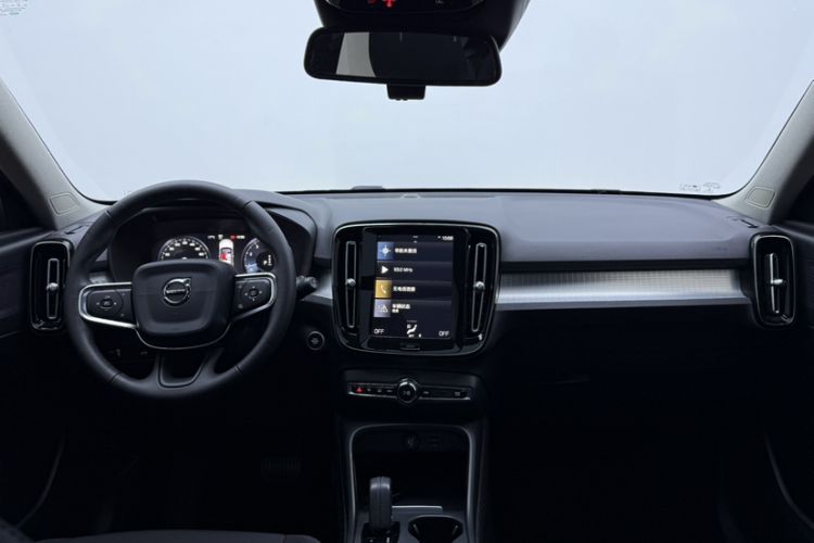 Used Volvo XC40 2021 T3 Smart & Stylish Edition Interior 9
