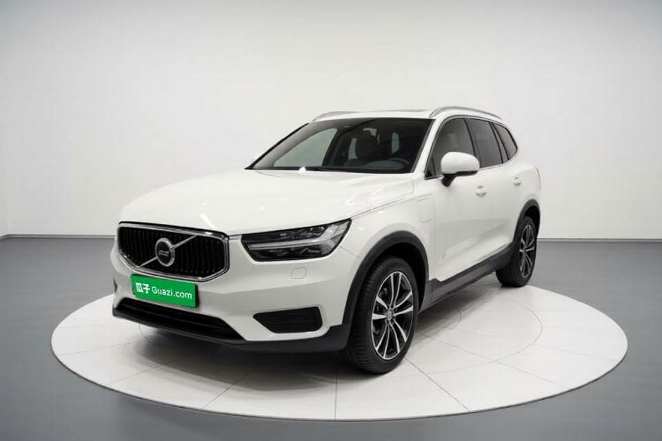 Volvo XC40 2021