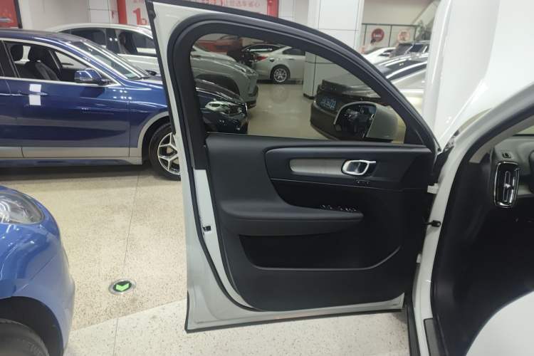 Used Volvo XC40 2021 T4 Four-Wheel Drive Smart Luxury Edition Left Front Door Interior