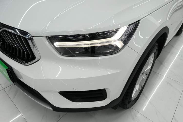 Used Volvo XC40 2021 T4 4x4 SmartDrive Fashion Edition Left Front Headlight