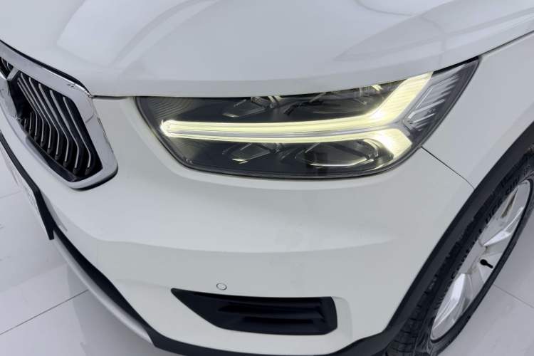 Used Volvo XC40 2021 T4 4x4 SmartDrive Fashion Edition Left Front Headlight