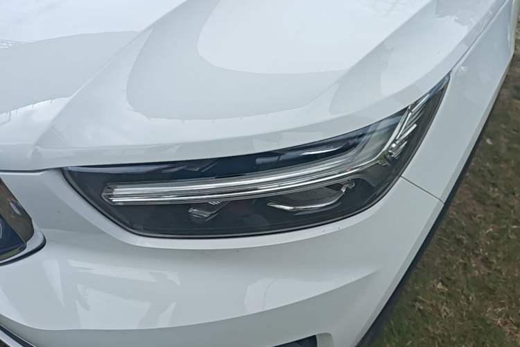 Used Volvo XC40 2021 T4 4x4 SmartDrive Fashion Edition Left Front Headlight